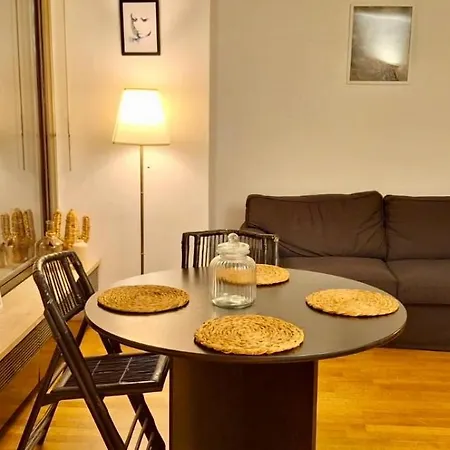 Sweet Champs Elysees Berri Apartment