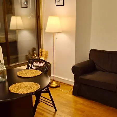 Sweet Champs Elysees Berri Apartment